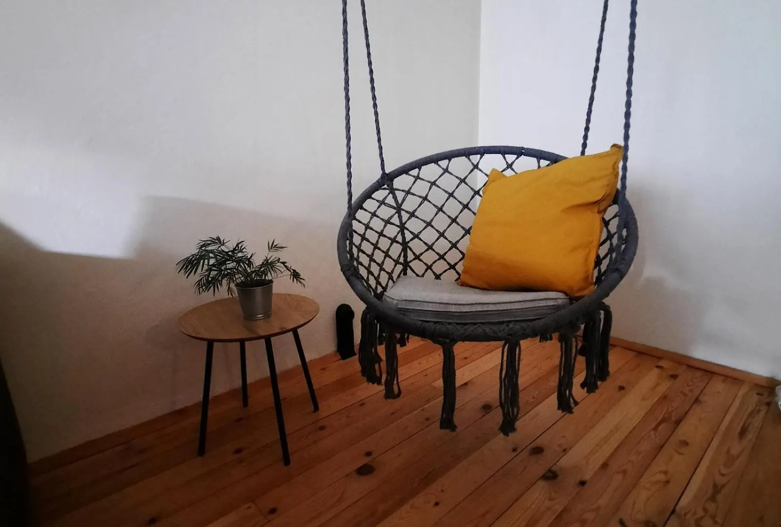 Spacious 3 Bedroom Apartment, Close To Metro Station Sofia